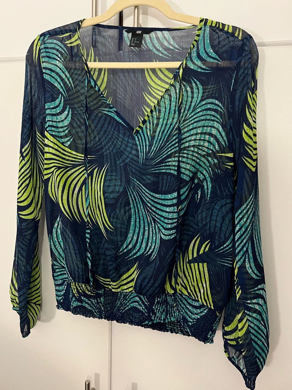 H&M Sheer Palm Leaf Print Long Sleeve Blouse size 4